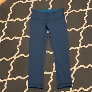 Reversible never worn Lululemon leggings